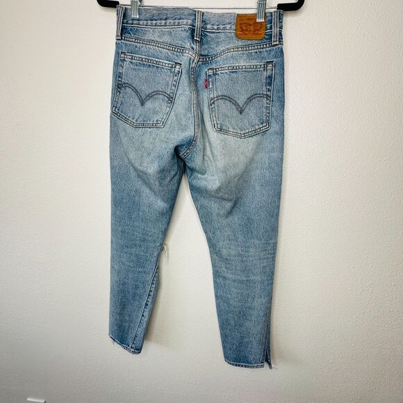 Levis White Oak Cone Denim Light Medium Wash Button Fly Distressed Slim Leg Jean - Picture 6 of 16